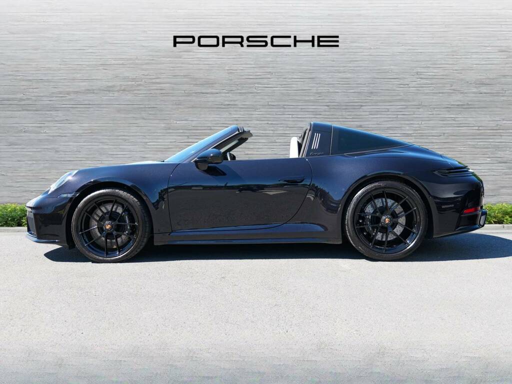 Porsche 911 Targa 4 Gts Black #2