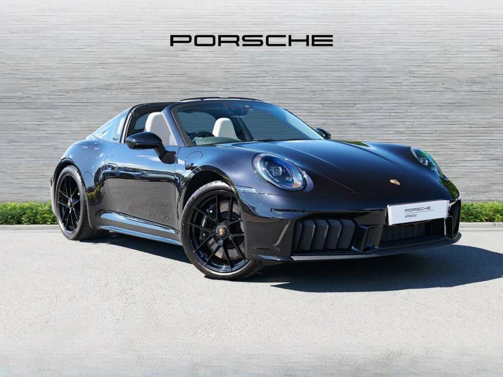 Porsche 911 Targa 4 Gts Black