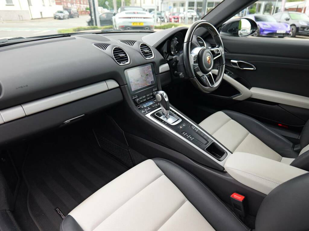 Porsche 718 Cayman Style Edition My24 Black #5