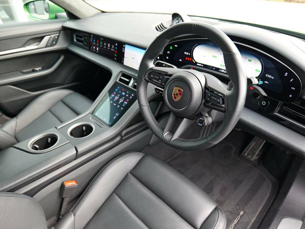 Porsche Taycan Turbo My23 Green #4