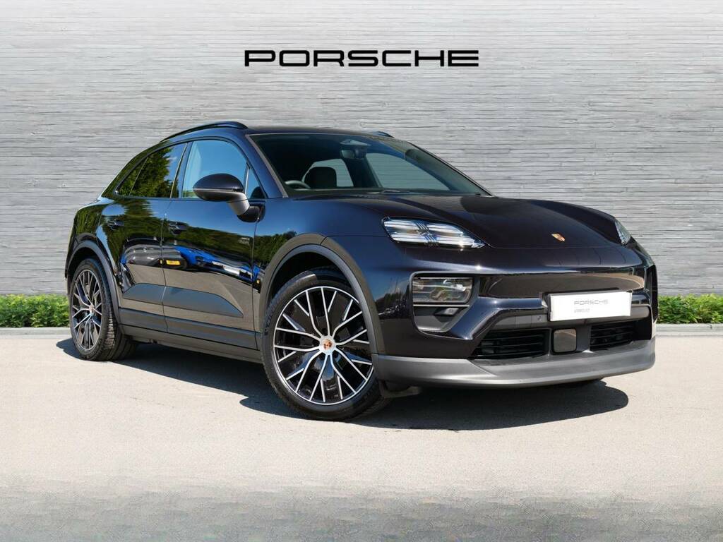Porsche Macan Electric Black