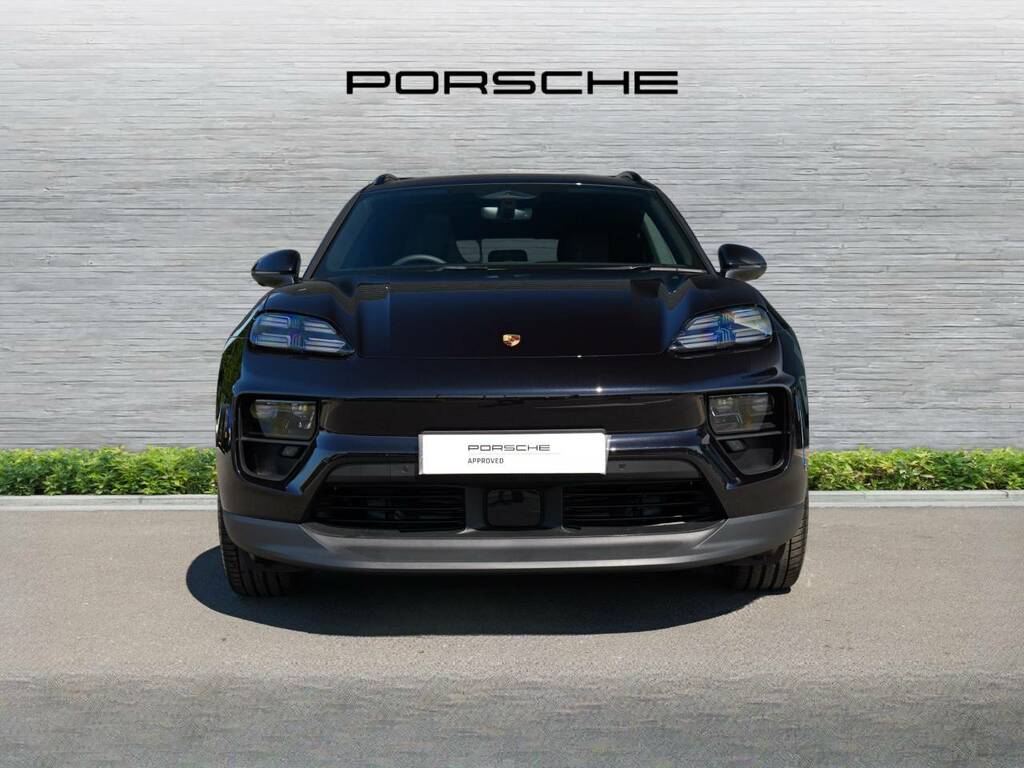 Porsche Macan Electric Black #3
