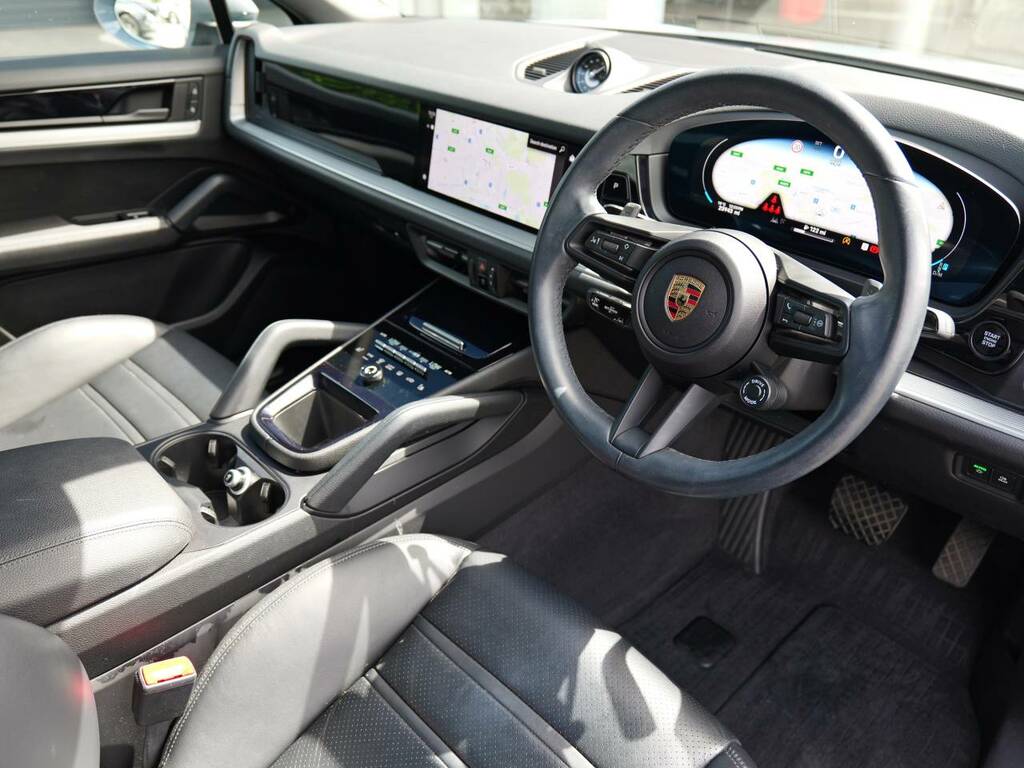 Porsche Cayenne Coup233 My24 Grey #4