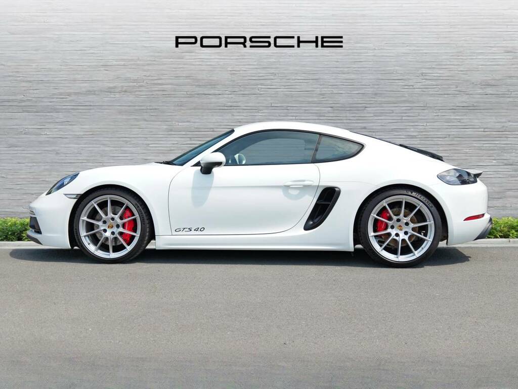 Porsche 718 Cayman Gts 4.0 My24 White #2
