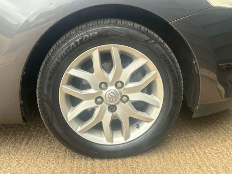Toyota Auris Tr Silver #23