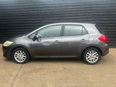 Toyota Auris Tr Silver #25