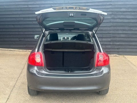 Toyota Auris Tr Silver #19