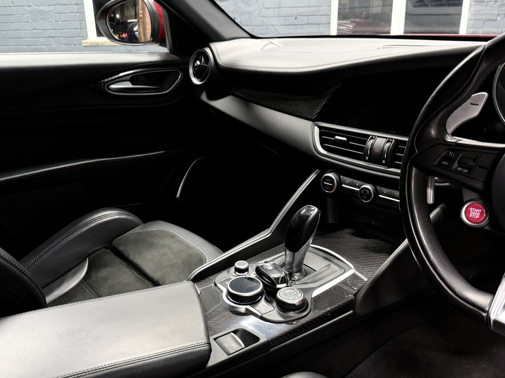 Alfa Romeo Giulia 2.0T Veloce Saloon Euro 6 Ss 2 White #44