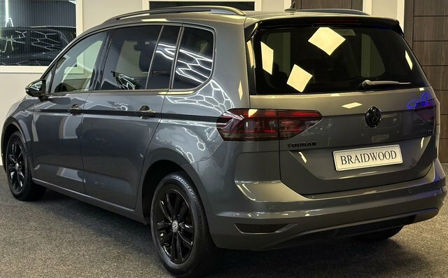 Volkswagen Touran Mpv Grey #4