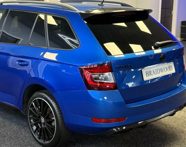 Skoda Fabia Estate Blue #6