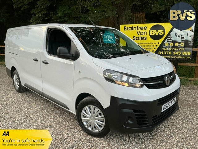 Vauxhall Vivaro Turbo D 2900 Prime White