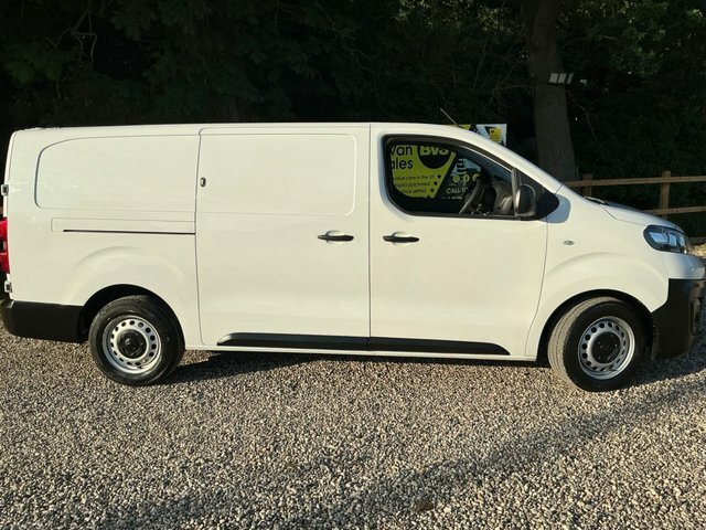Vauxhall Vivaro Turbo D 2900 Dynamic White #4