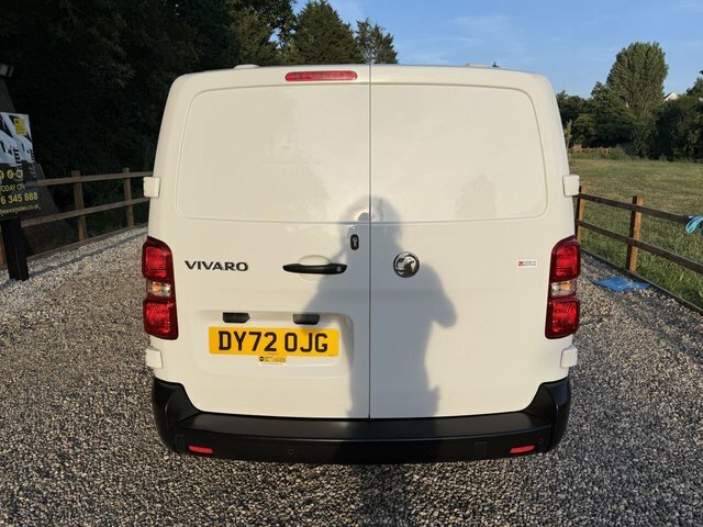 Vauxhall Vivaro Turbo D 2900 Dynamic White #5