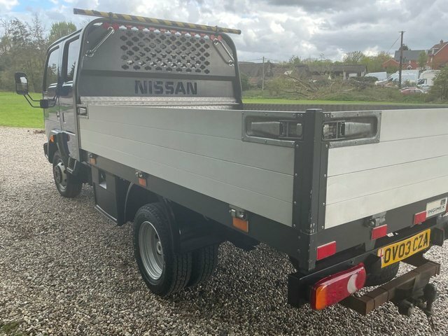 Nissan NT400 E 95 L Dropside Truck Td Red #13
