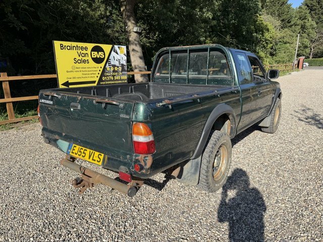 Mitsubishi L200 Td 4Work Club Cab Green #3