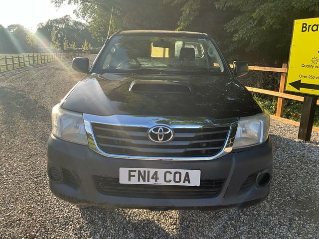 Toyota HILUX D-4d Active Pickup Black #2