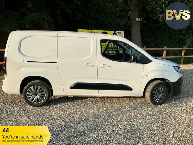 Peugeot Partner Bluehdi 950 Asphalt Long White #3