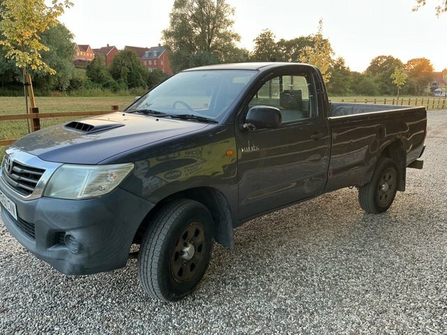 Toyota HILUX D-4d Hl2 Pickup Grey #4