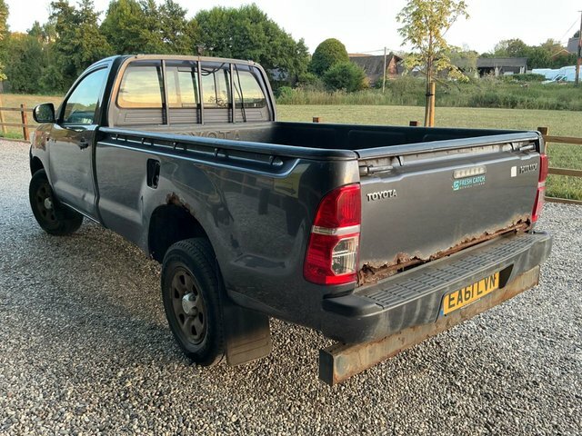 Toyota HILUX D-4d Hl2 Pickup Grey #6