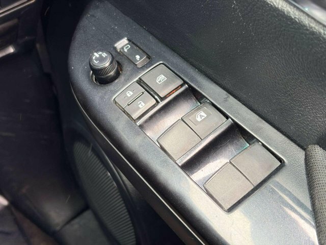 Toyota HILUX Active Dcab Pick Up 2.4 D-4d Blue #13