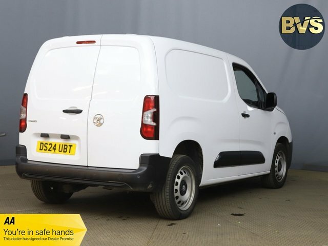 Vauxhall Combo Turbo D 2300 Prime White #4