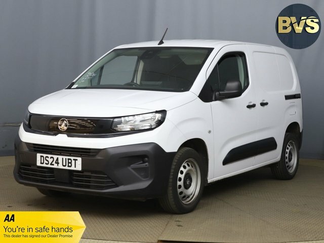 Vauxhall Combo Turbo D 2300 Prime White #2