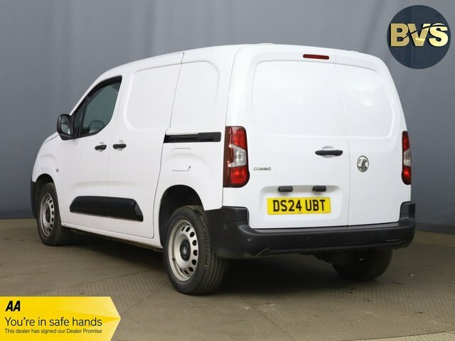 Vauxhall Combo Turbo D 2300 Prime White #5