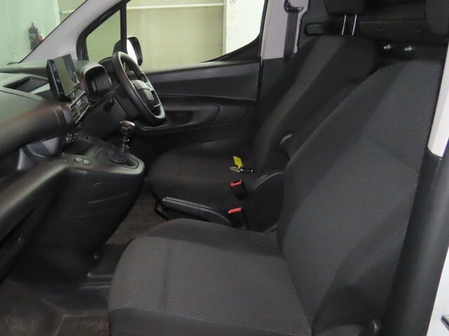 Vauxhall Combo 2300 100Kw Prime 50Kwh H1 Van Black #9