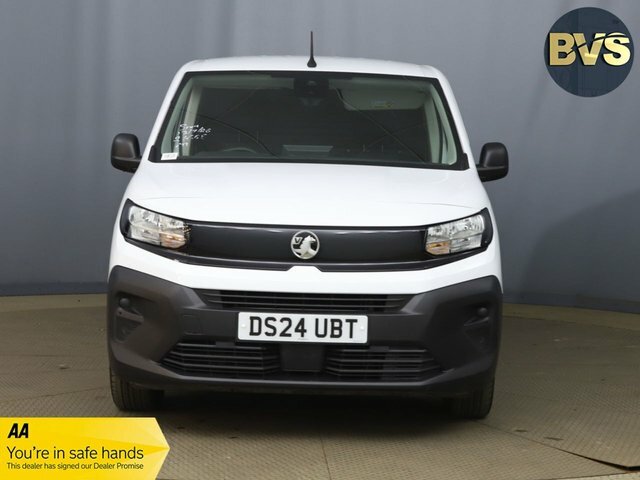 Vauxhall Combo Turbo D 2300 Prime White #3