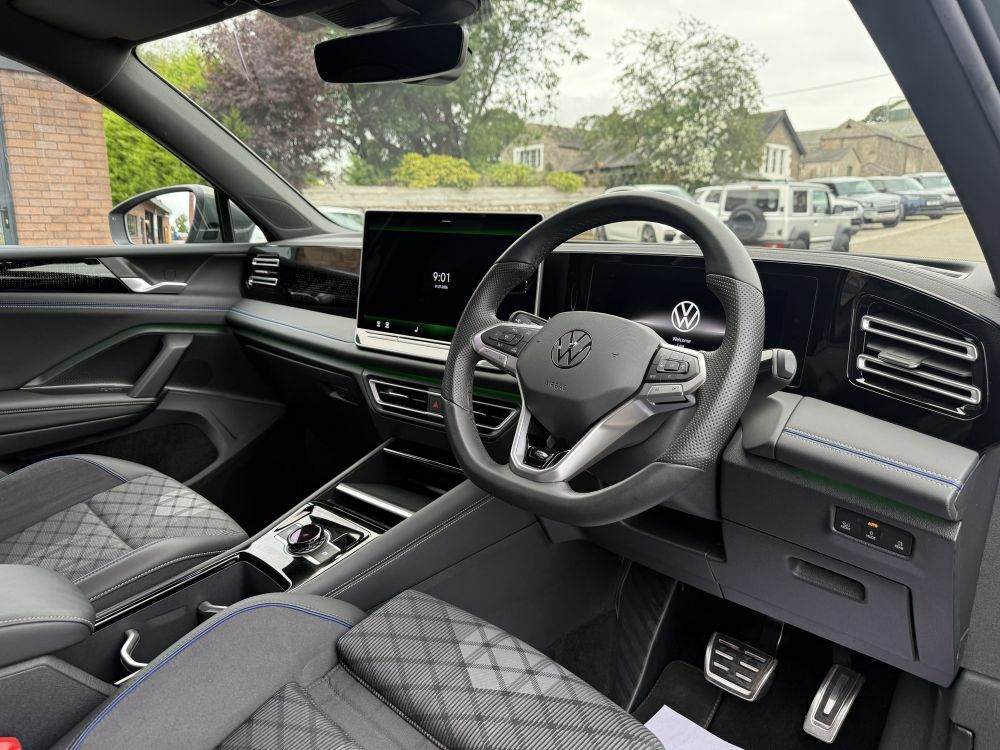 Volkswagen Tiguan 2.0 Tdi R-line Launch Edition Dsg Green #6