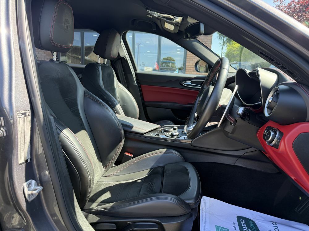 Alfa Romeo Giulia Speciale Silver #7