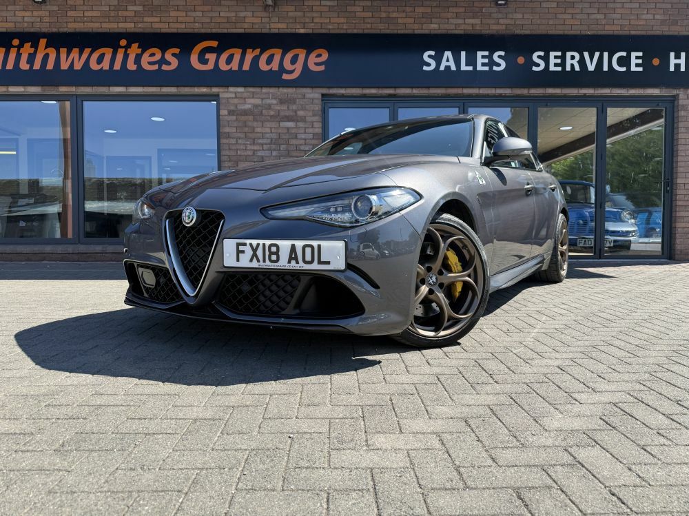 Alfa Romeo Giulia 2.9 V6 Bi-turbo Quadrifoglio Grey