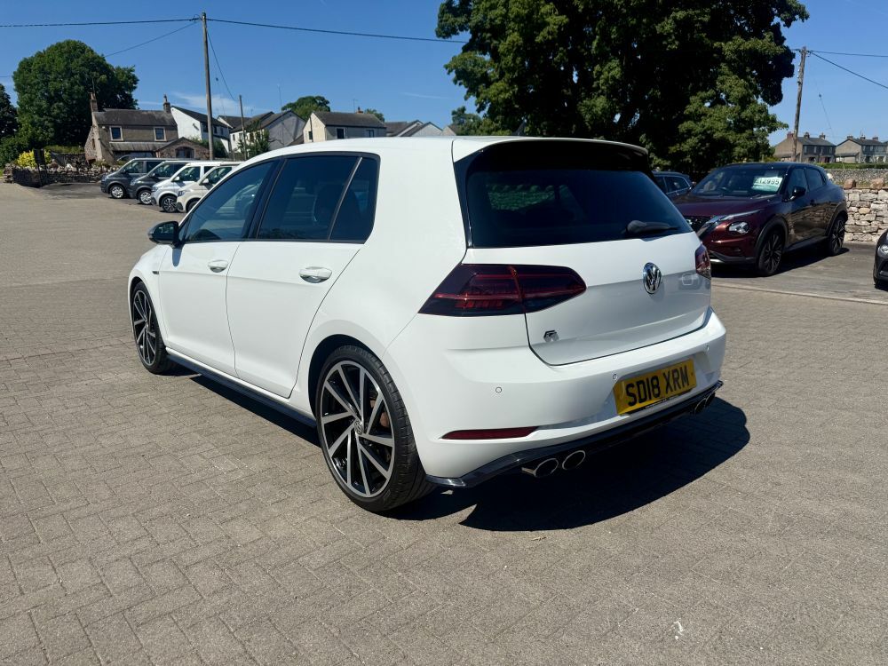 Volkswagen Golf 2.0 Tsi R Dsg 4Motion SD18XRM White #4