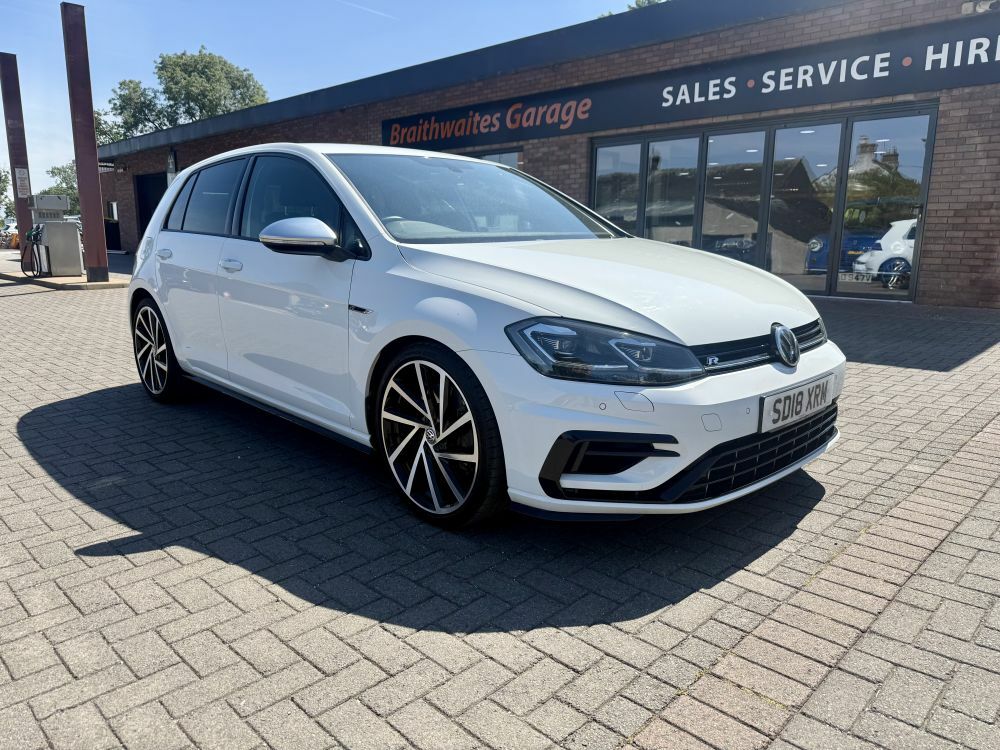 Volkswagen Golf 2.0 Tsi R Dsg 4Motion SD18XRM White #2