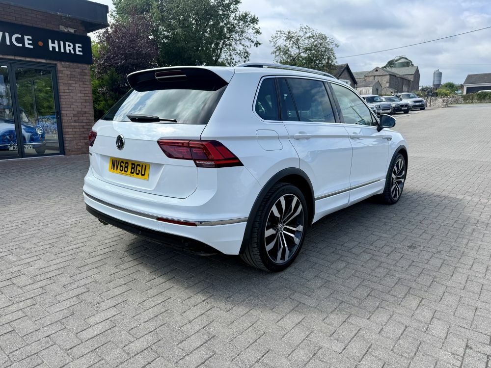 Volkswagen Tiguan 2.0 Tdi R-line Dsg NV68BGU White #3