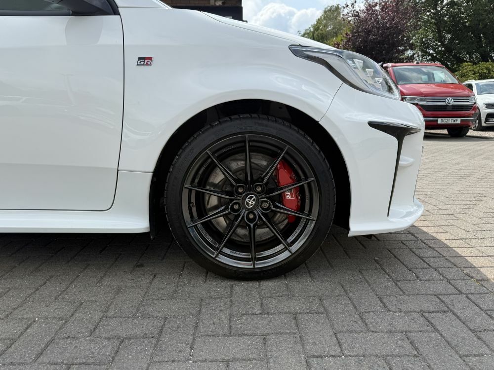 Toyota Yaris Dynamic Blue #13