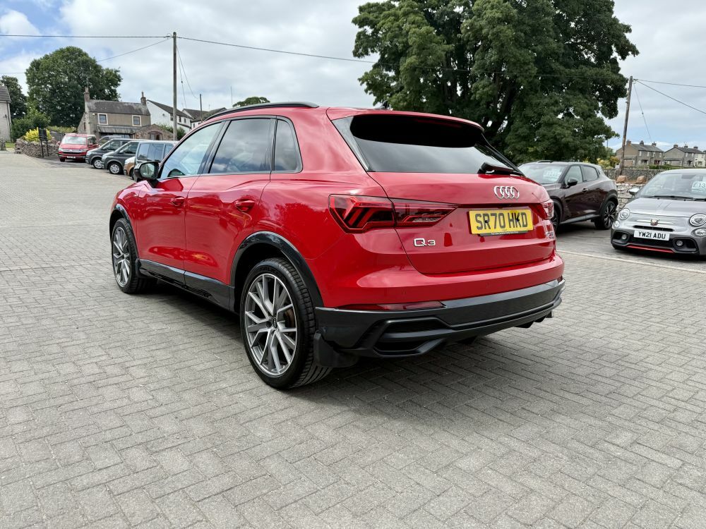 Audi Q3 2.0 Tfsi 40 Vorsprung S Tronic Quattro Red #4
