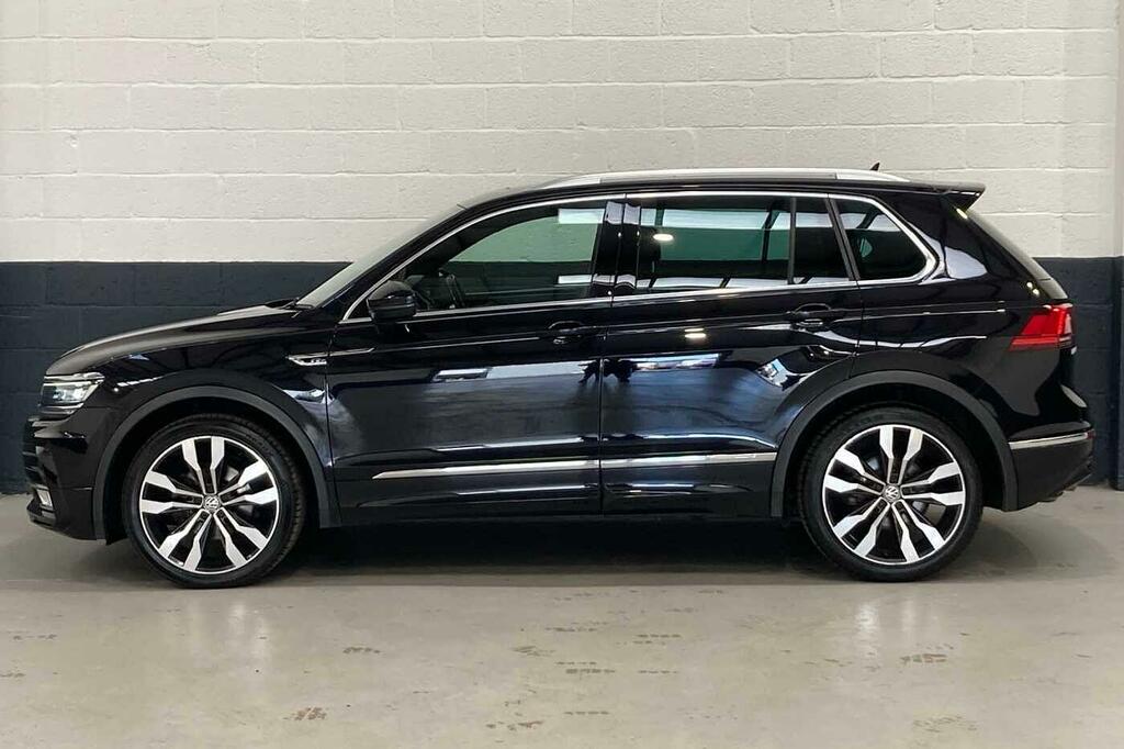 Volkswagen Tiguan R-line CJ17WEW Black #4