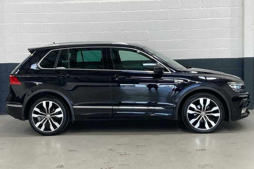 Volkswagen Tiguan R-line CJ17WEW Black #5