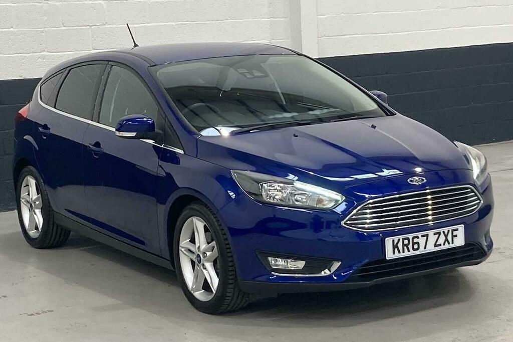 Ford Focus 1.0T Ecoboost Titanium Euro 6 Ss KR67ZXF Blue