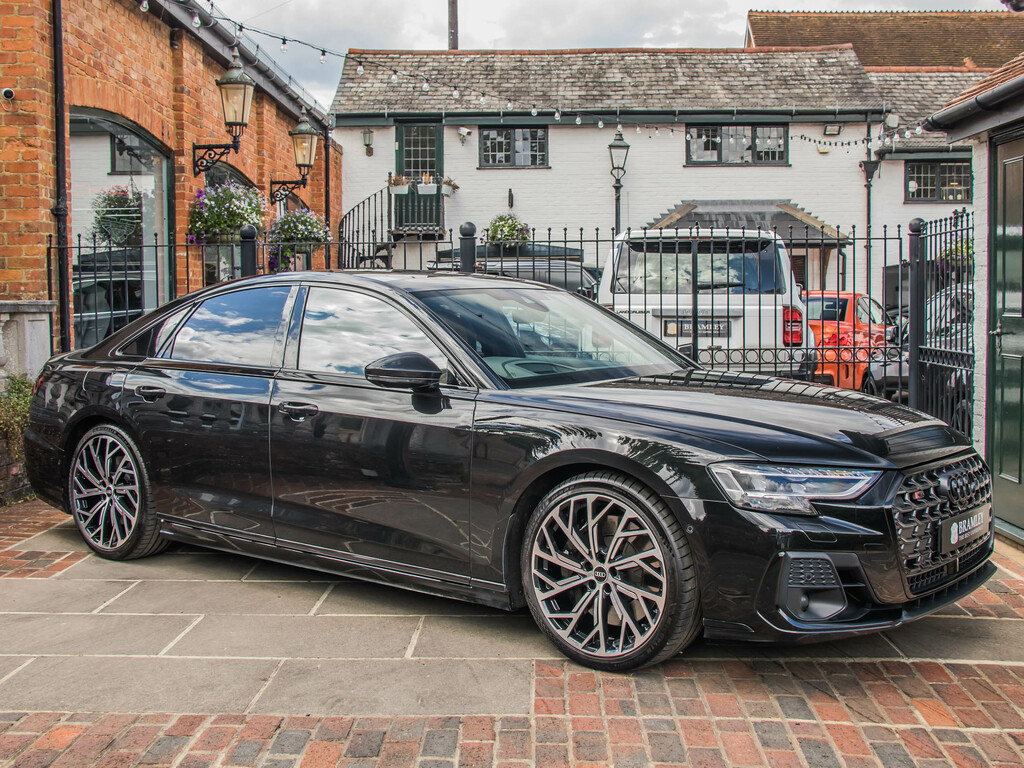 Audi S8 Automatic Black #4