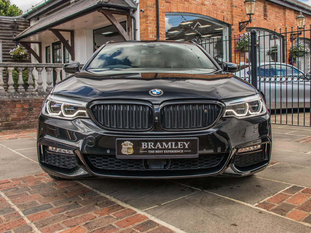 BMW 5 Series Automatic AF67WLM Blue #4