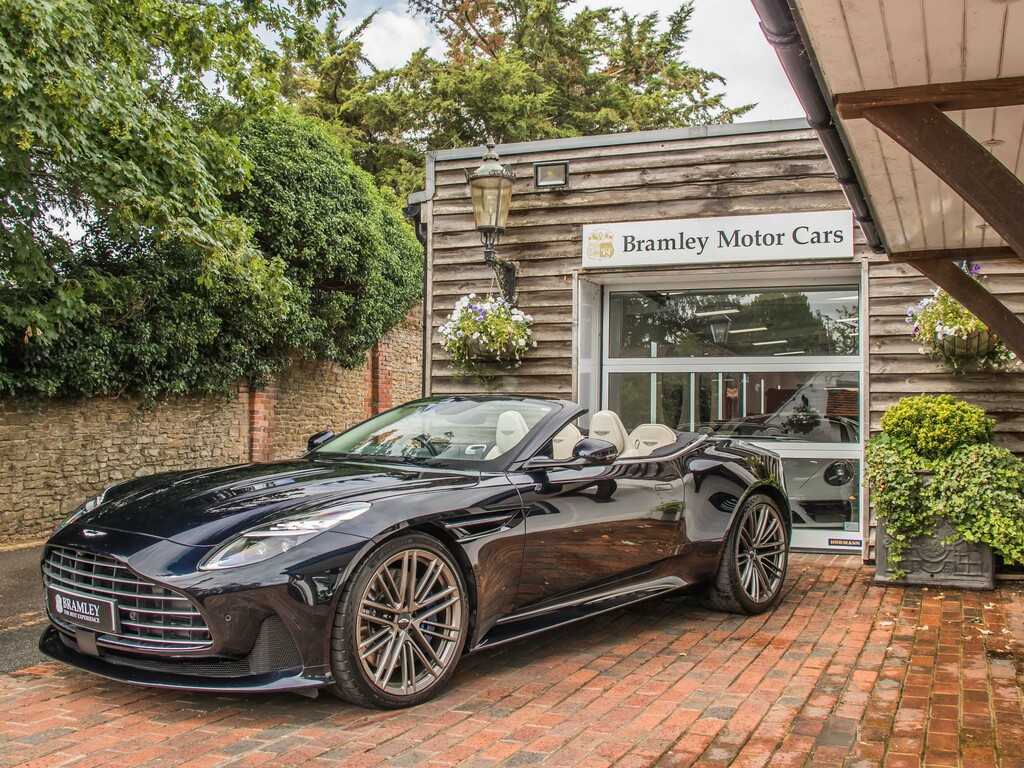 Aston Martin DB12 Automatic Blue