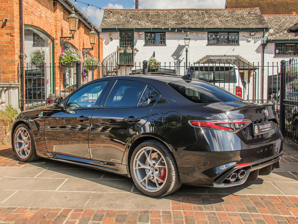 Alfa Romeo Giulia   #6