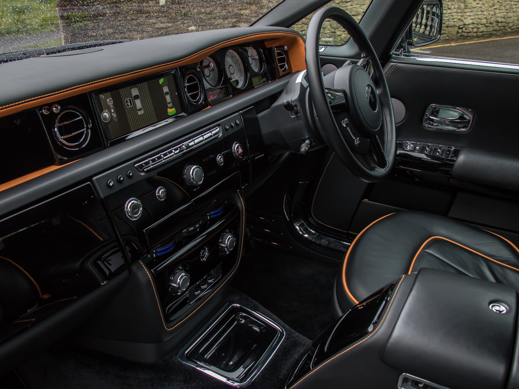 Rolls-Royce Phantom Automatic Black #17