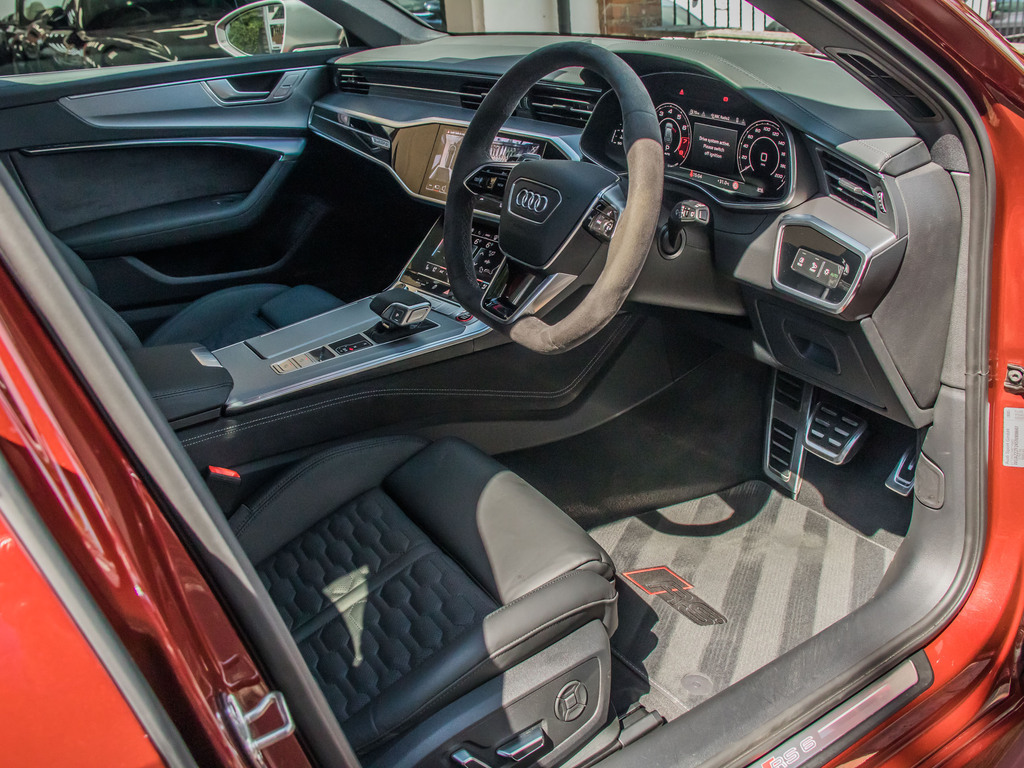 Audi RS6 Automatic Red #2