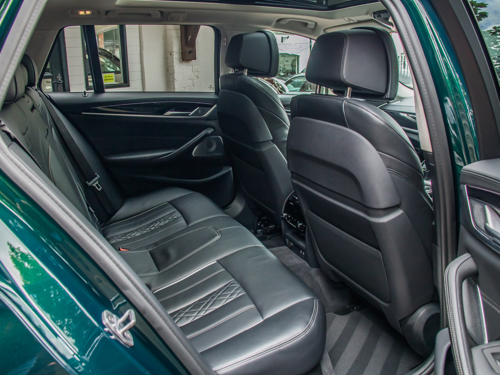 BMW Alpina Mpv Black #16