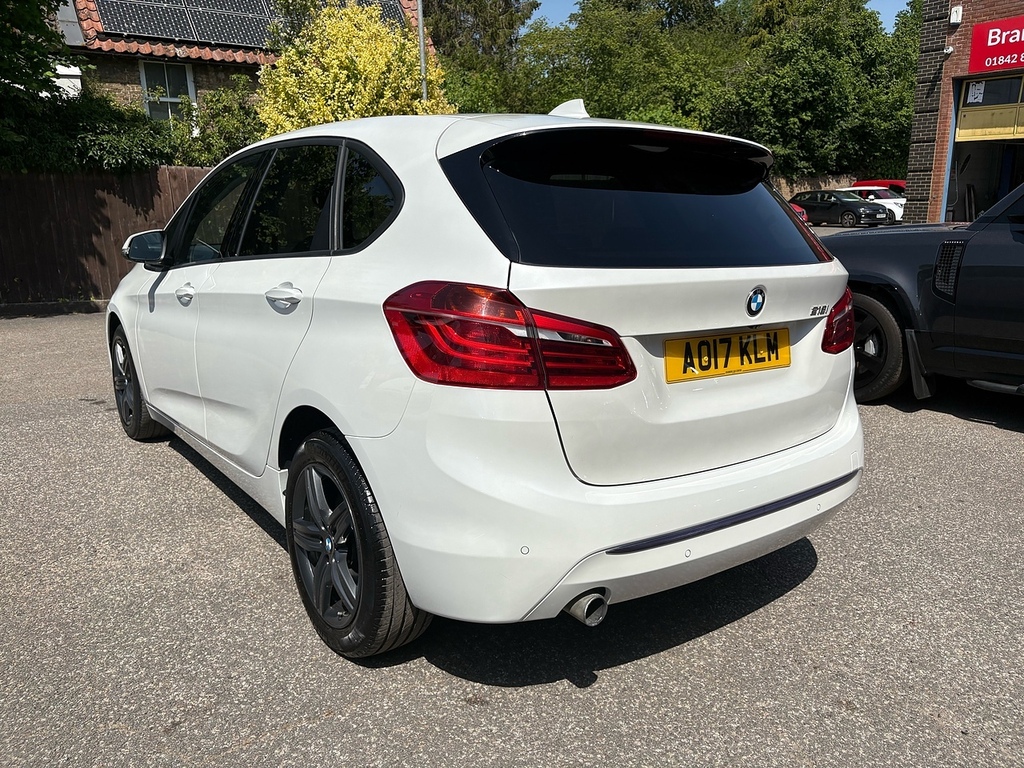 BMW 2 Series Active Tourer 218I Sport White #4