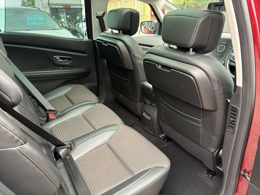Renault Scenic Signature White #11