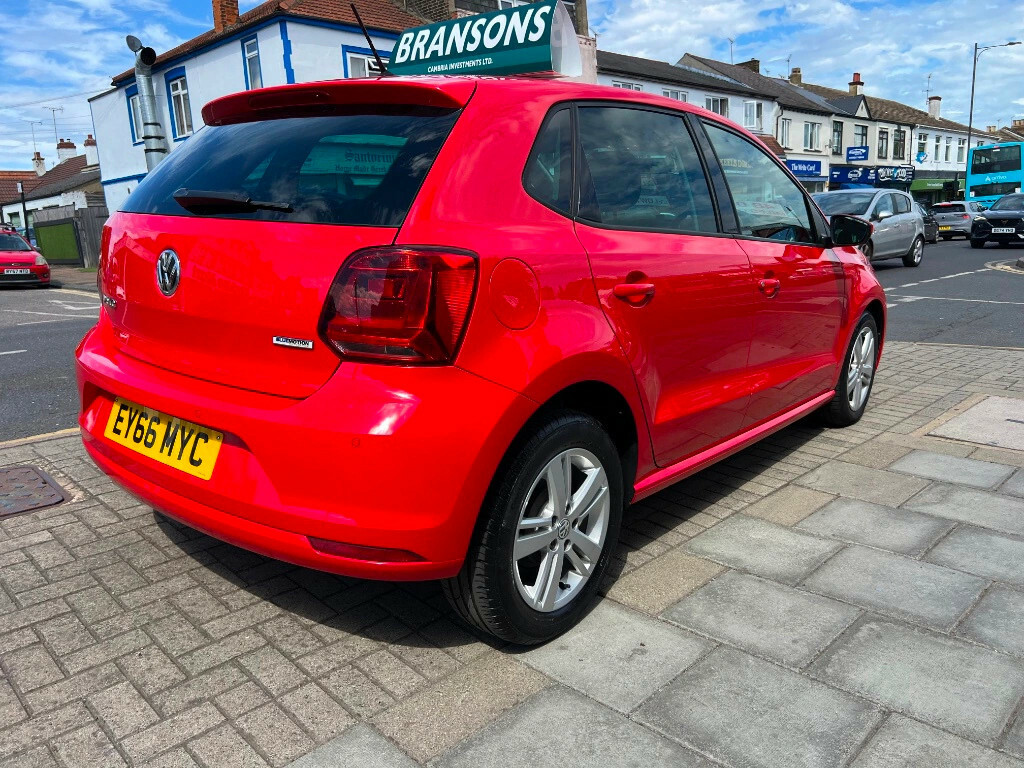 Volkswagen Polo 1.0 75 Match Hatchback Red #3